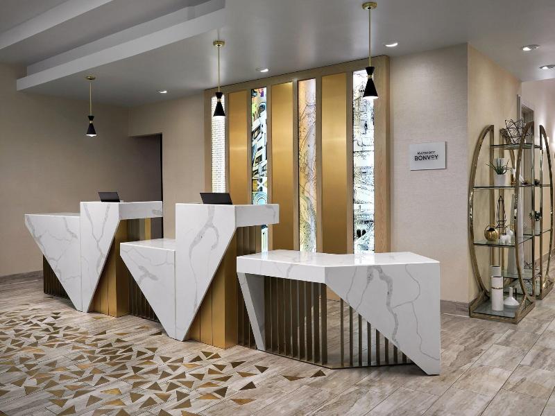 Richmond Airport Hotel