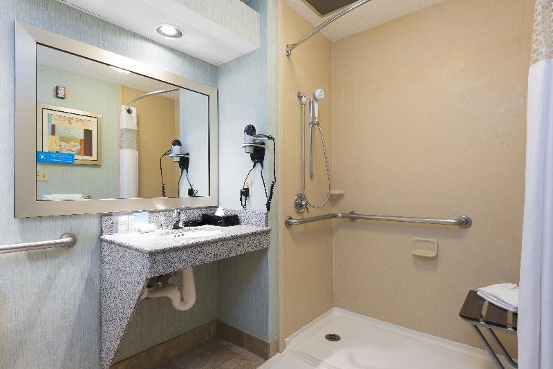 Hampton Inn & Suites Kokomo image