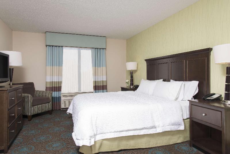 Hampton Inn & Suites Kokomo image