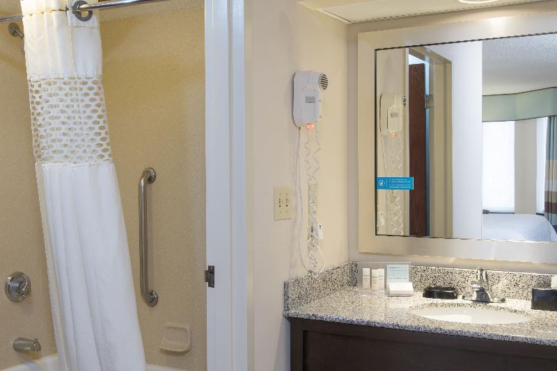 Hampton Inn & Suites Kokomo image