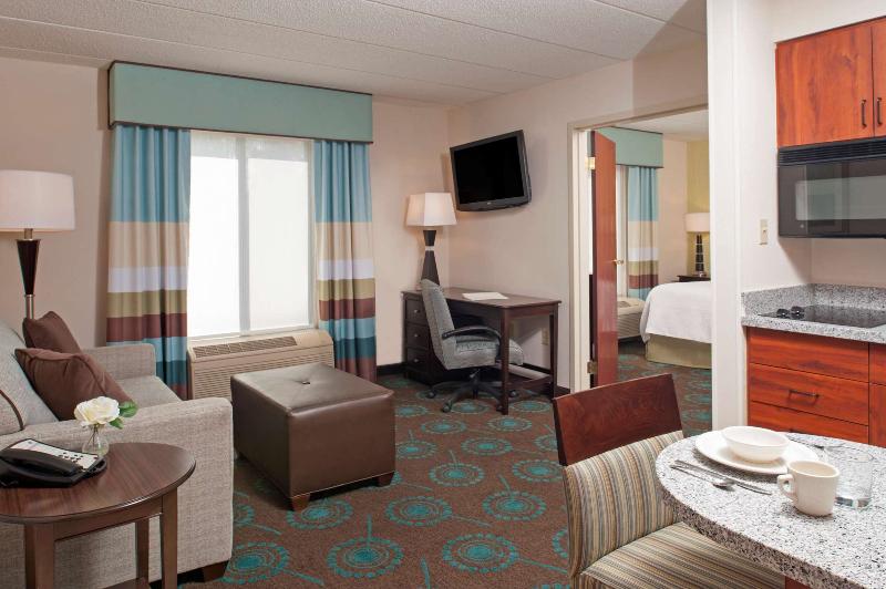 Hampton Inn & Suites Kokomo image
