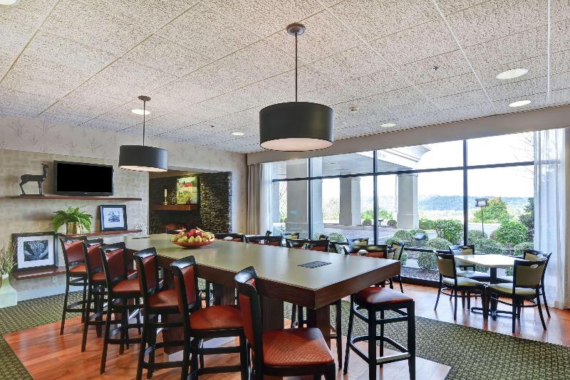 Hampton Inn Bloomsburg image