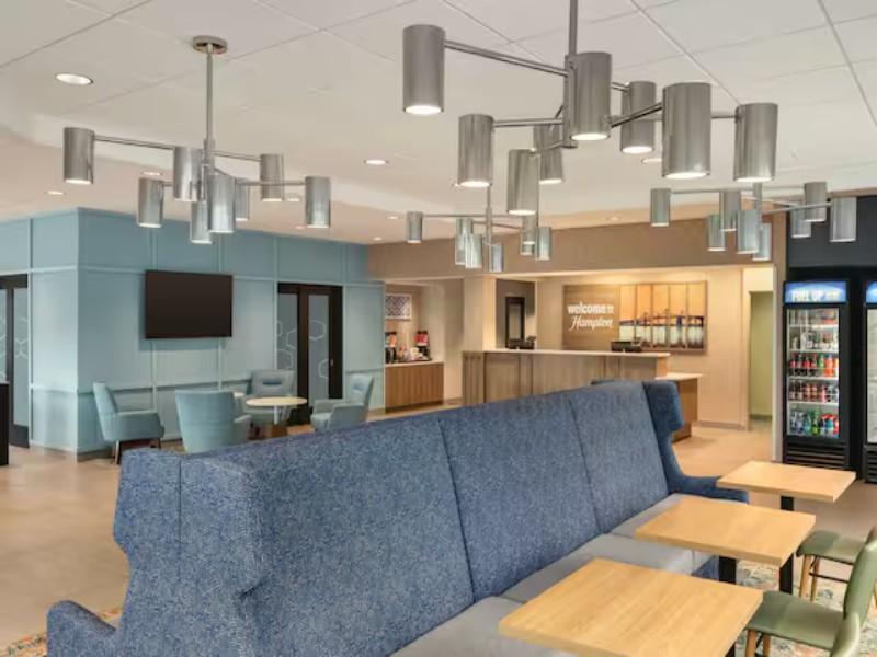 Hampton Inn Hagerstown image