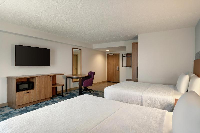 Hampton Inn Hagerstown image