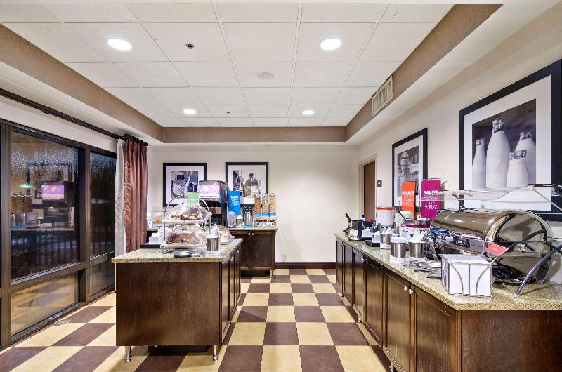 Hampton Inn Mount Dora image