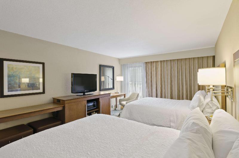 Hampton Inn Mount Dora image