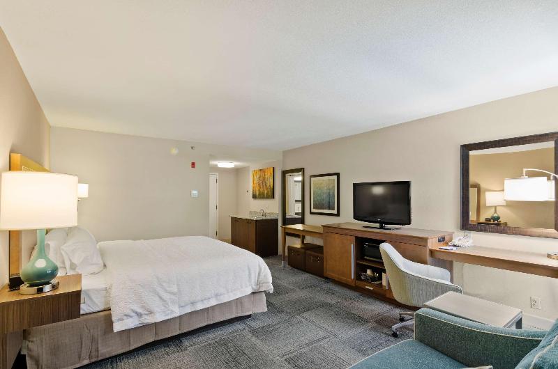 Hampton Inn Mount Dora image