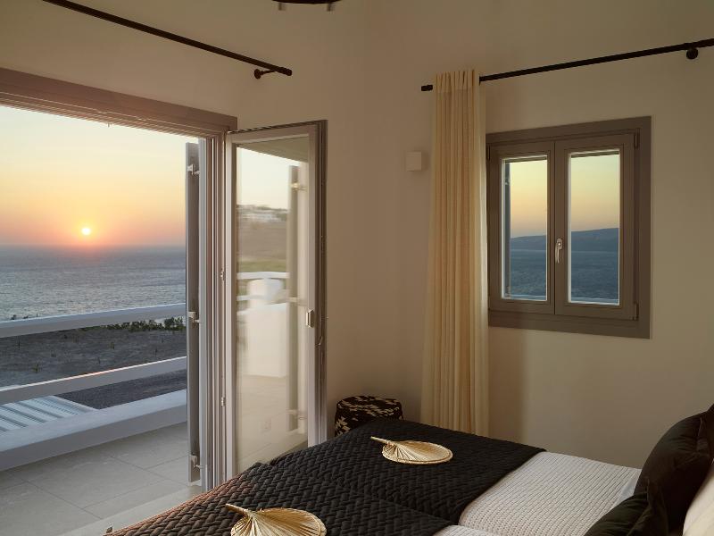 Absolute Paradise Santorini — photo 42