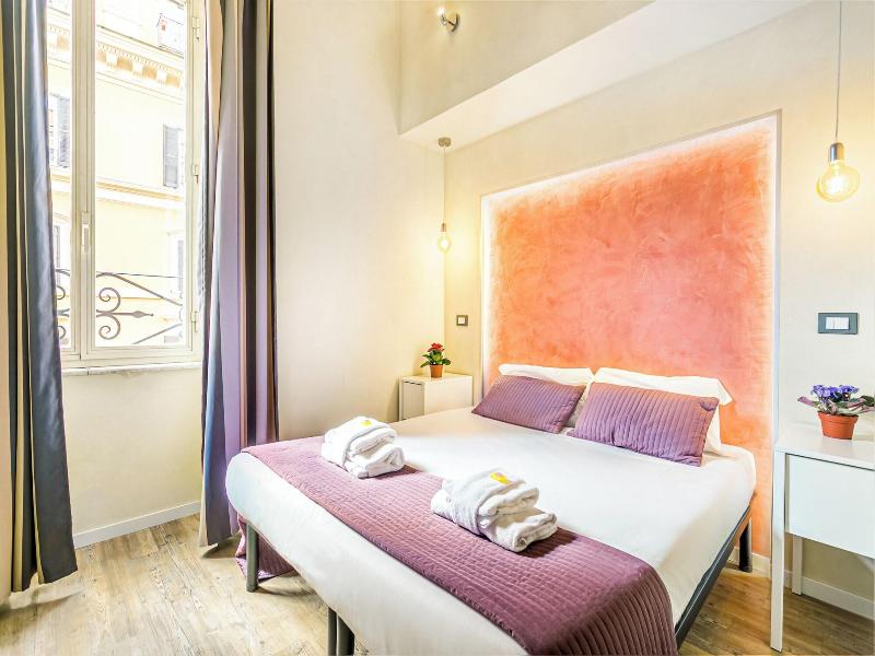 Nicole Suite image