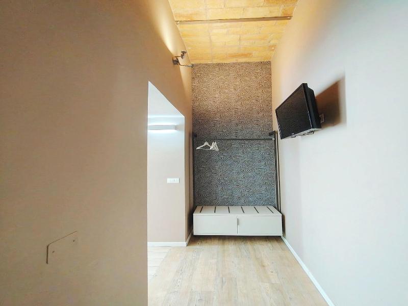 Nicole Suite image