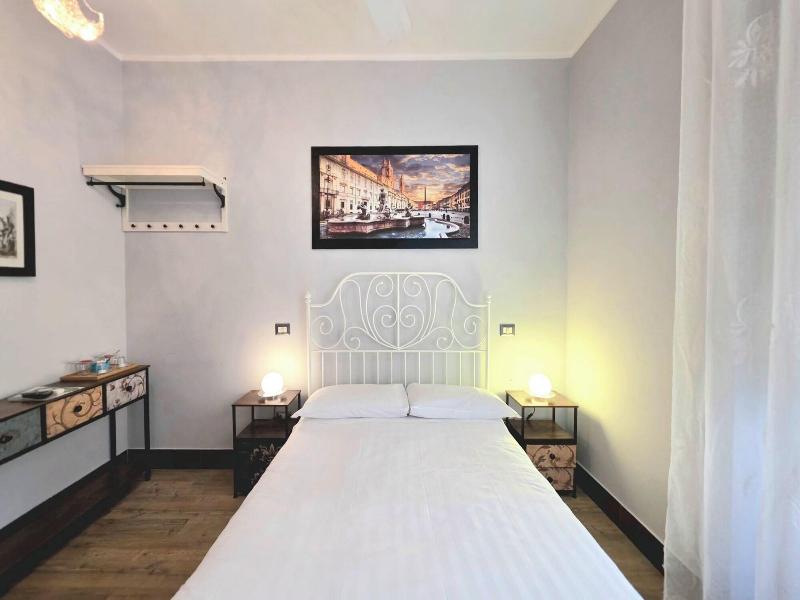 Nicole Suite image