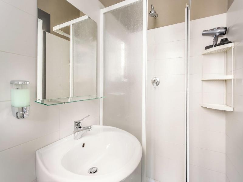 Nicole Suite image