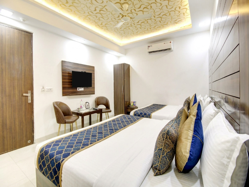 Hotel Devrana Delhi Airport