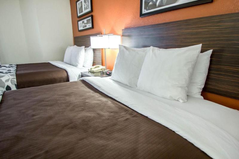 Sleep Inn AND Suites Riverfront