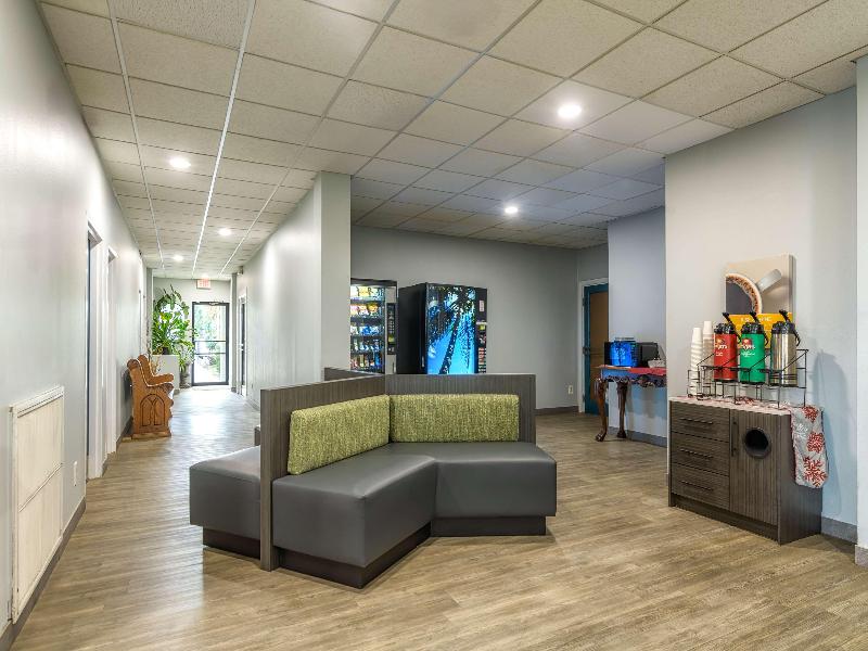 Motel 6 Spring Hill Weeki Wachee image