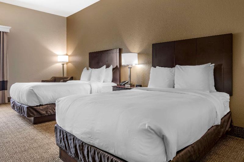 Comfort Inn & Suites Deland - Near University image