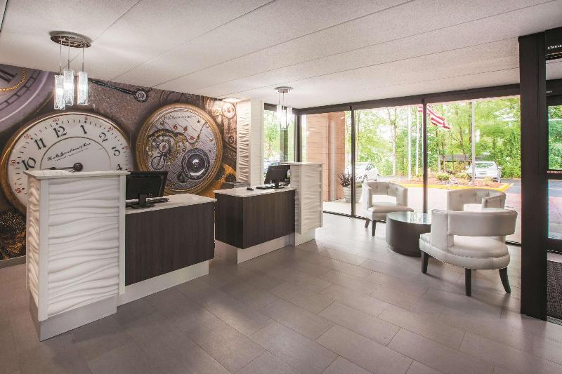La Quinta Inn Suites By Wyndham Sturbridge image