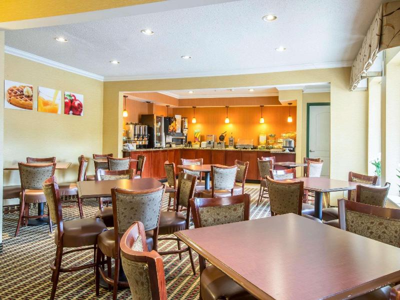 Quality Inn Colchester - Burlington image