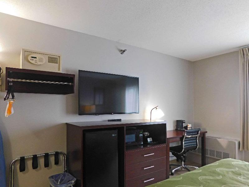 Quality Inn Colchester - Burlington image