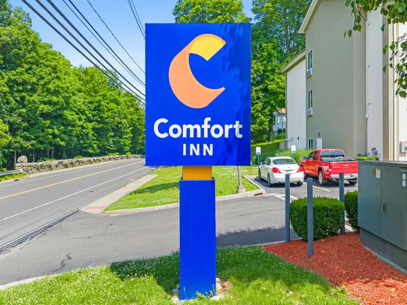Comfort Inn Naugatuck-Shelton, Ct image