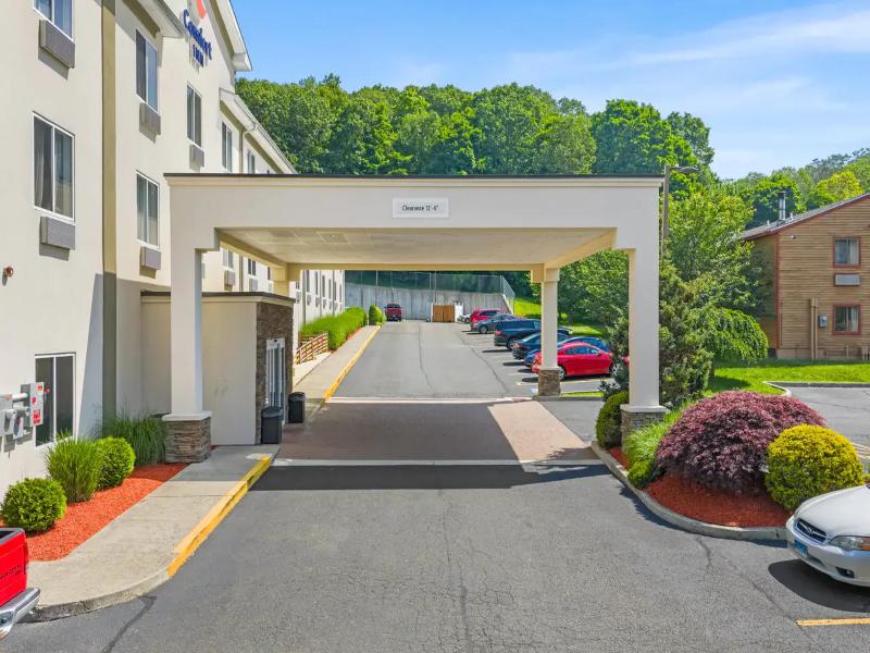 Comfort Inn Naugatuck-Shelton, Ct image