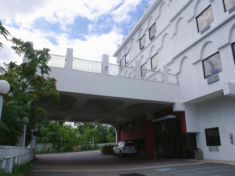 Raritan Hotel image