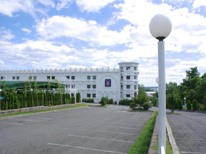 Raritan Hotel image