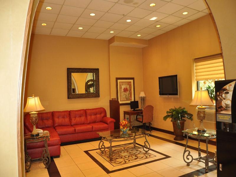 Raritan Hotel image