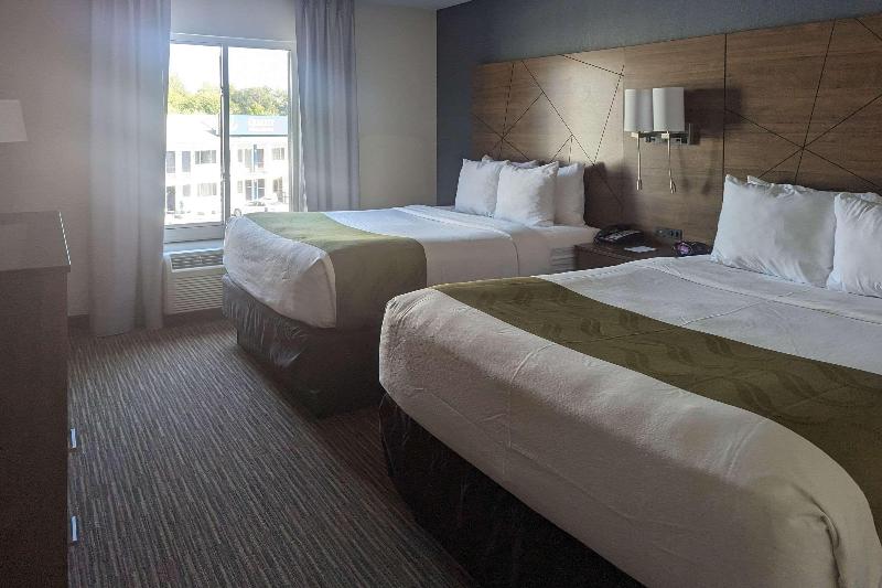Quality Inn & Suites Northampton- Amherst image