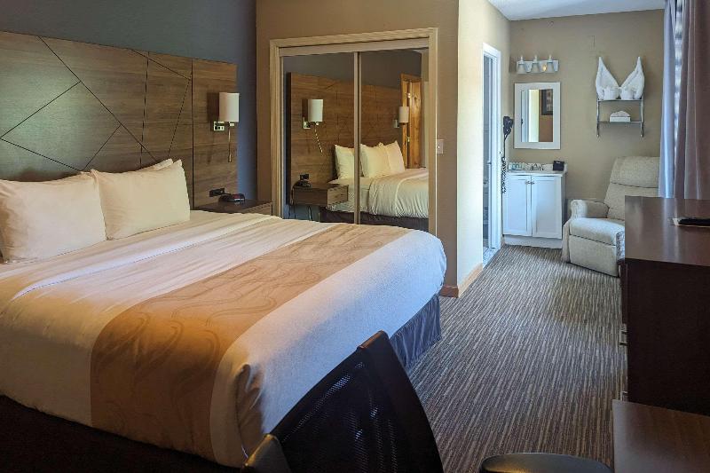 Quality Inn & Suites Northampton- Amherst image