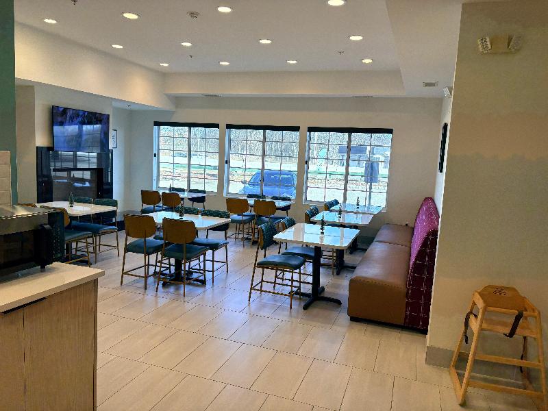Garner Hotel Mahwah by IHG image
