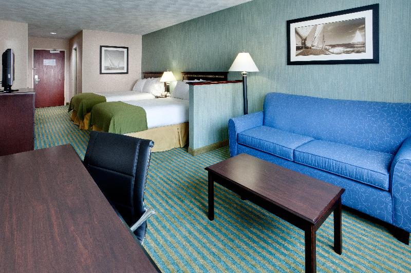 Holiday Inn Express Suites Smithfield Providence photo 14