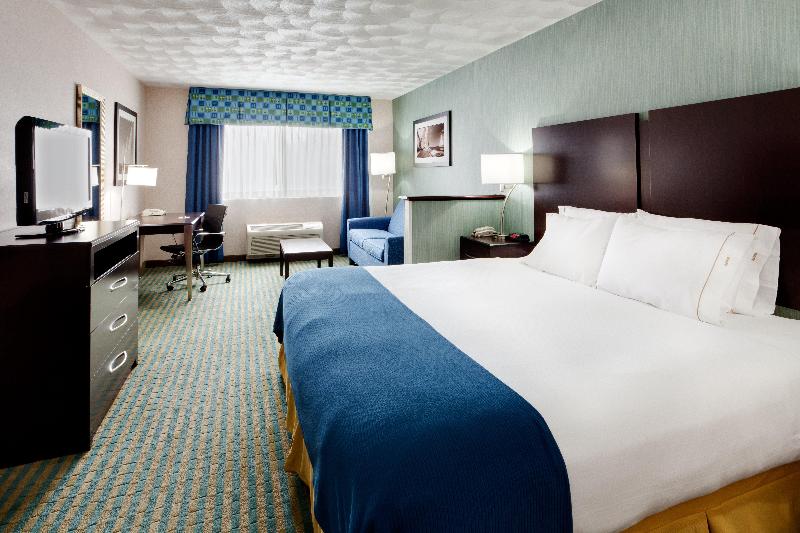 Holiday Inn Express Suites Smithfield Providence photo 10