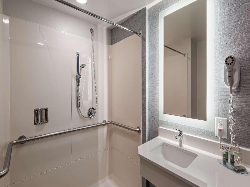 Best Western Paramus Hotel & Suites image