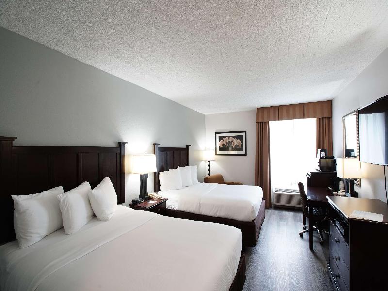 Best Western Paramus Hotel & Suites image