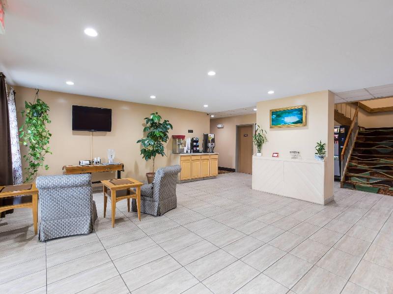 Econo Lodge Painted Post - Corning image