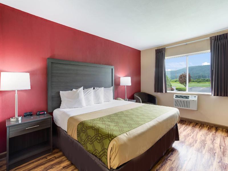 Econo Lodge Painted Post - Corning image