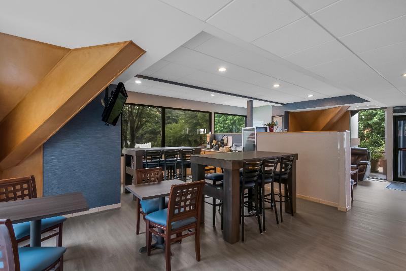 Quality Inn Westfield image