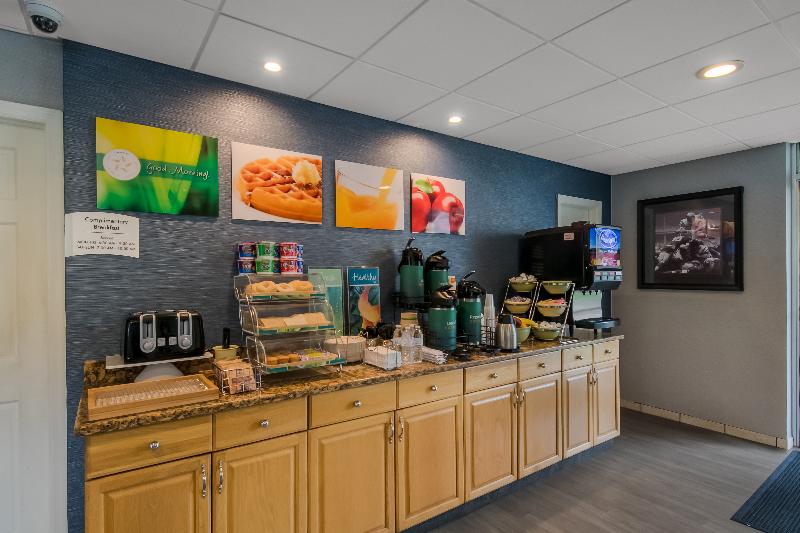 Quality Inn Westfield image