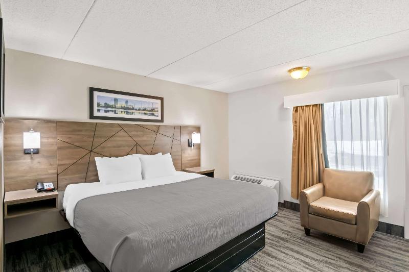 Quality Inn Westfield image