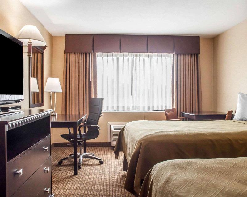Econo Lodge Elmira-Corning image