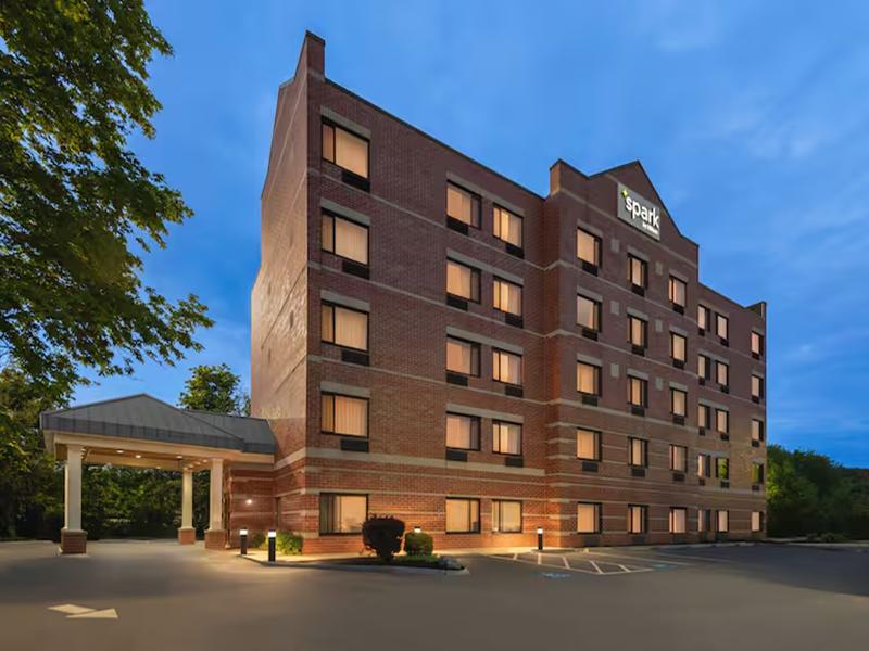 Spark by Hilton Woburn Boston - Image 2