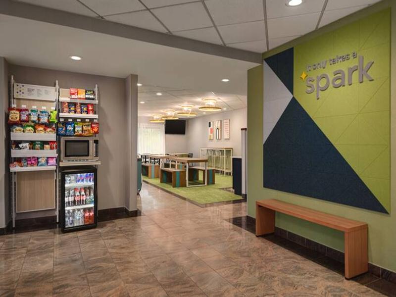 Spark by Hilton Woburn Boston - Image 4