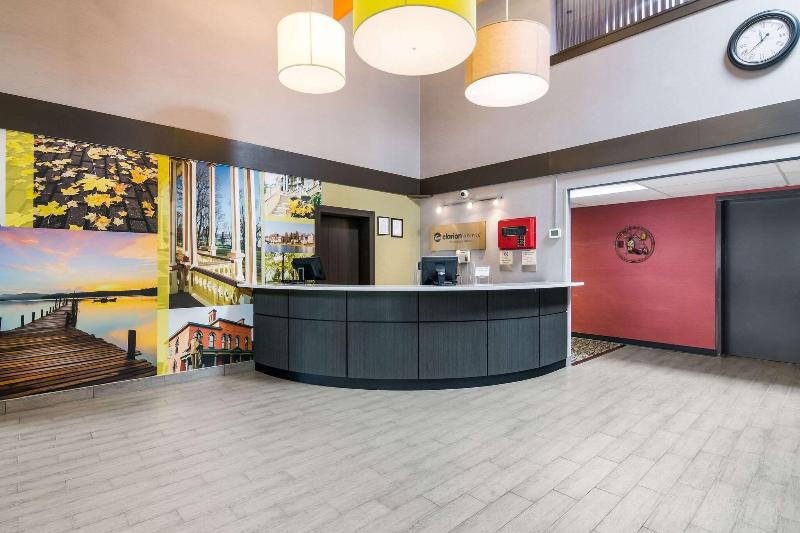 Clarion Pointe Jamestown image