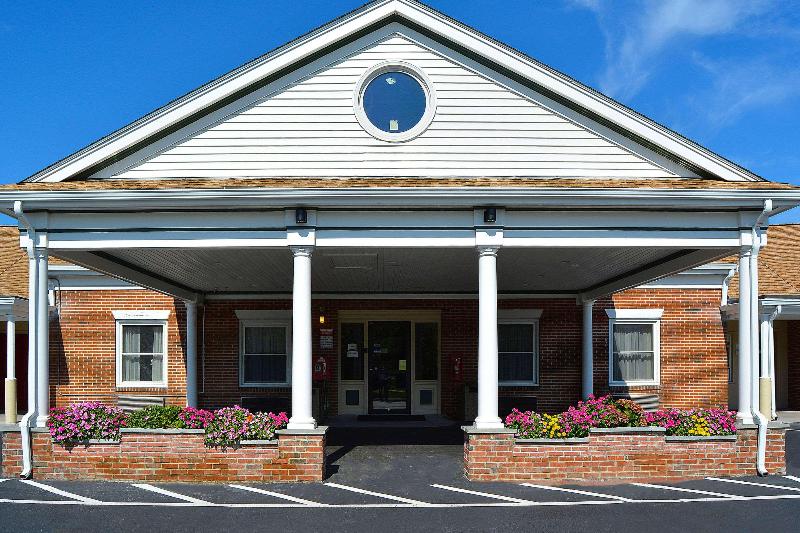 Quality Inn Raynham - Taunton image