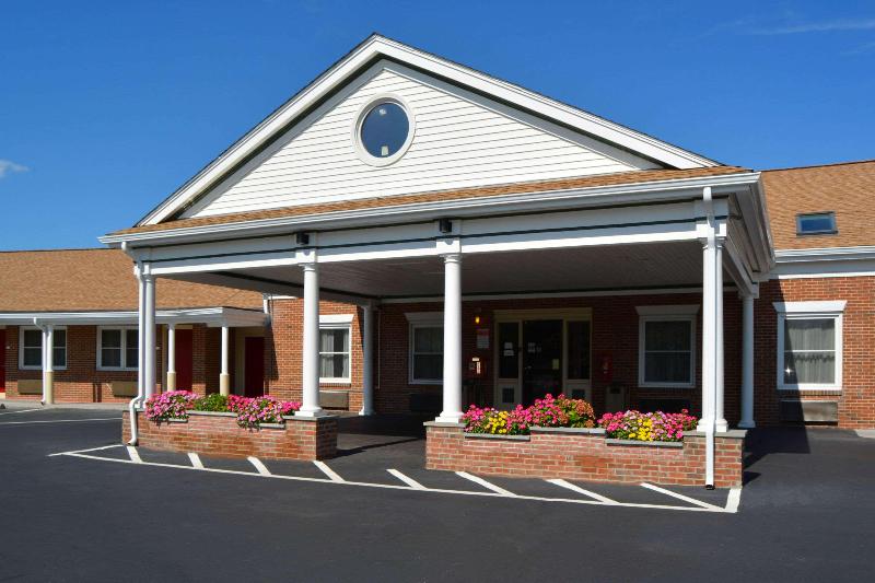 Quality Inn Raynham - Taunton image