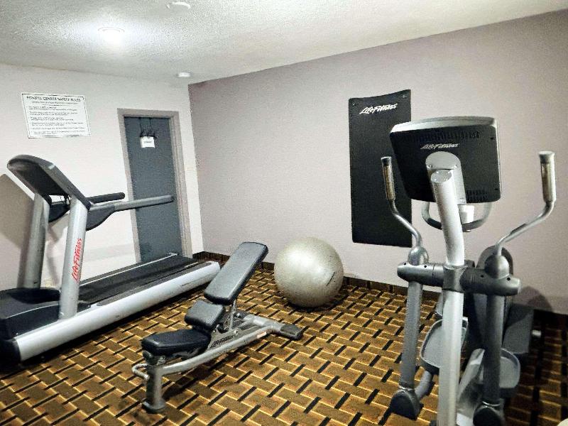 Quality Inn Raynham - Taunton image