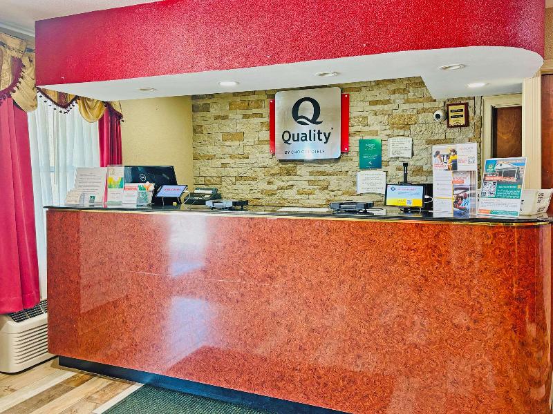 Quality Inn Raynham - Taunton image
