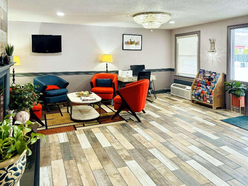 Quality Inn Raynham - Taunton image