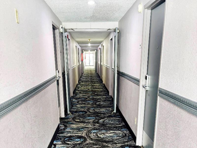 Quality Inn Raynham - Taunton image